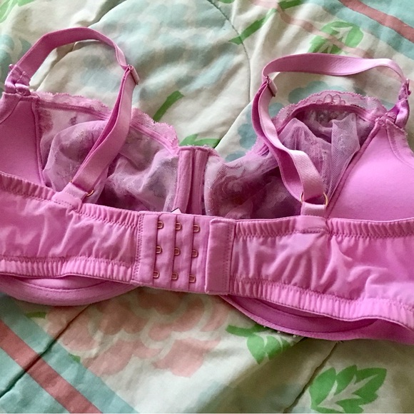 Victoria's Secret Lacy Floral Pink Bra, 38DD, like new. - Picture 4 of 6